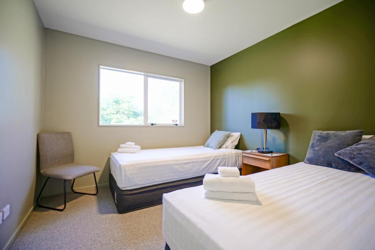 Parehua Resort Martinborough Luaran gambar A bedroom at the hotel