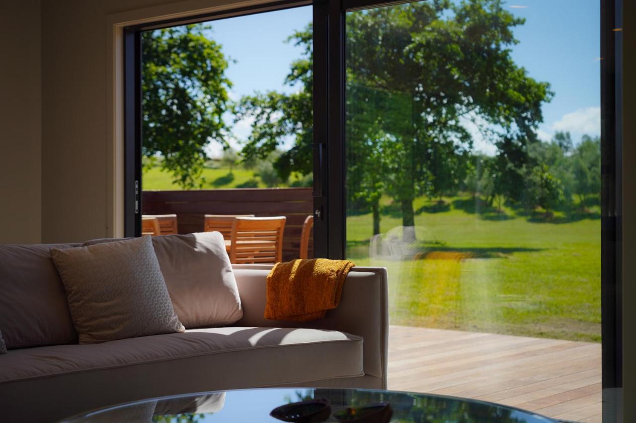 Parehua Resort Martinborough Luaran gambar Interior of a house